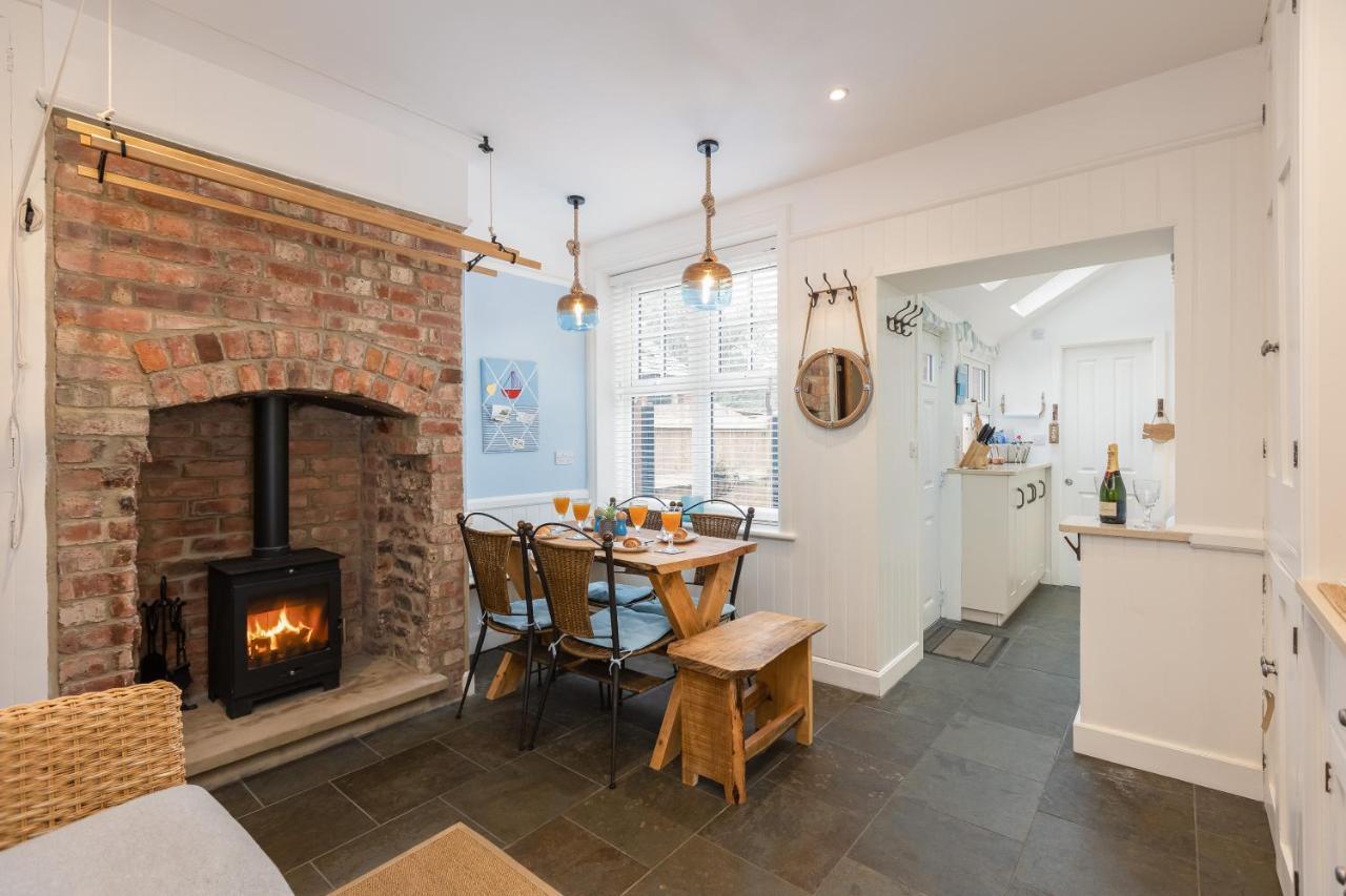 Robin Hood'S Bay Coastguard'S Cottage With A View Bagian luar foto