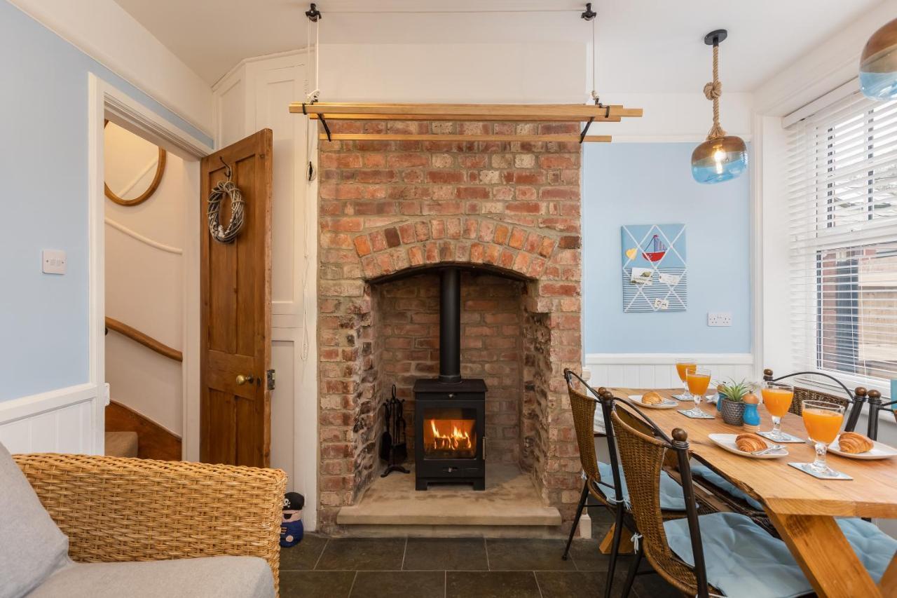 Robin Hood'S Bay Coastguard'S Cottage With A View Bagian luar foto