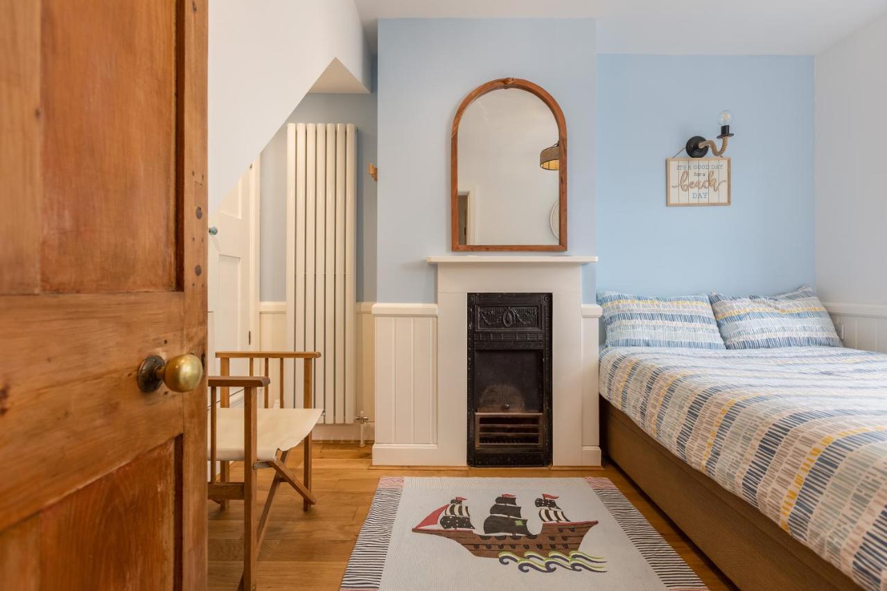 Robin Hood'S Bay Coastguard'S Cottage With A View Bagian luar foto